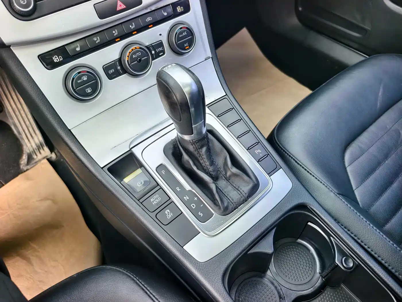 Volkswagen Magotan 2013 1.8TSI Luxury фото 6