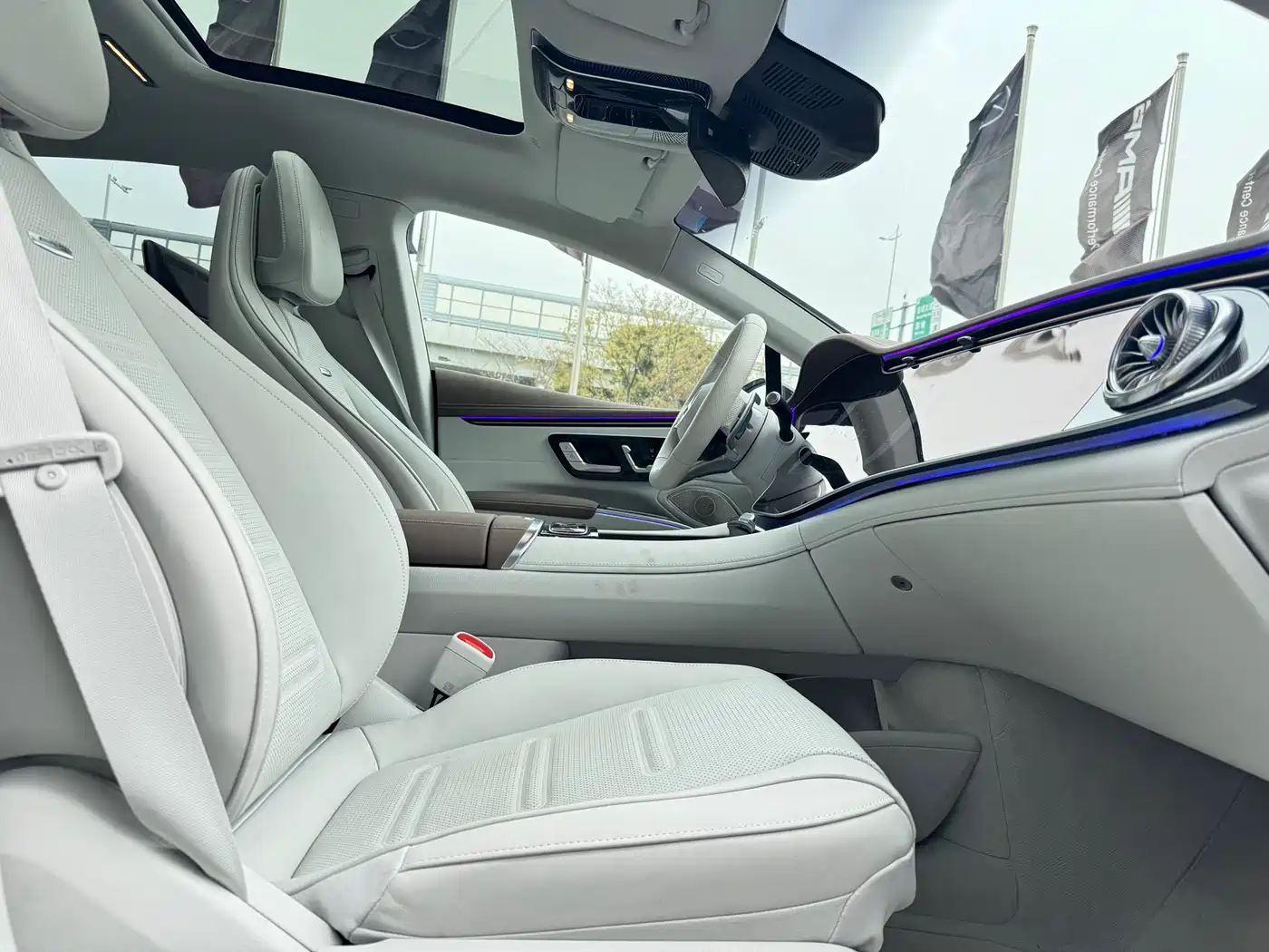 MERCEDES-BENZ EQS AMG