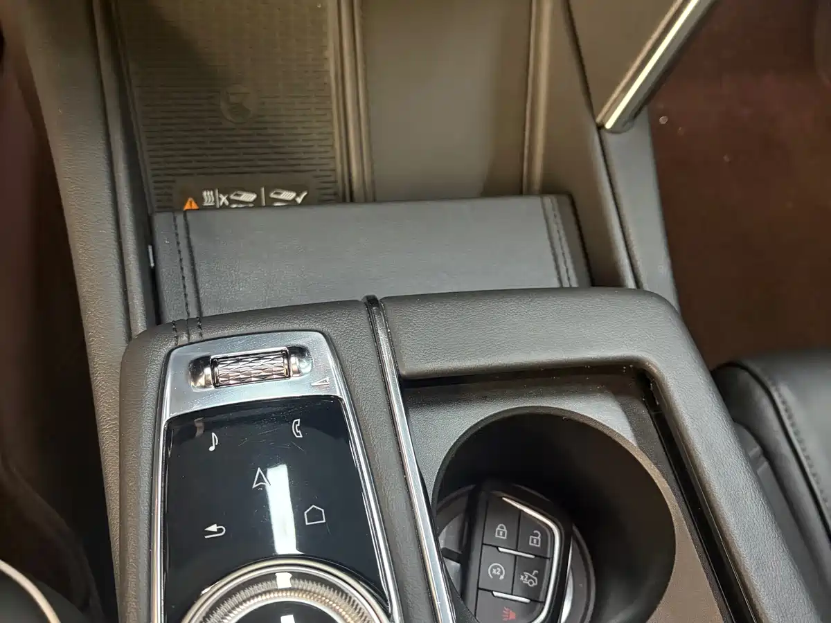 Cadillac CT6 2023 28T Premium Model фото 16