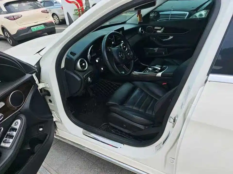 Mercedes-Benz C-Class 2015 Facelift C 200 L фото 4