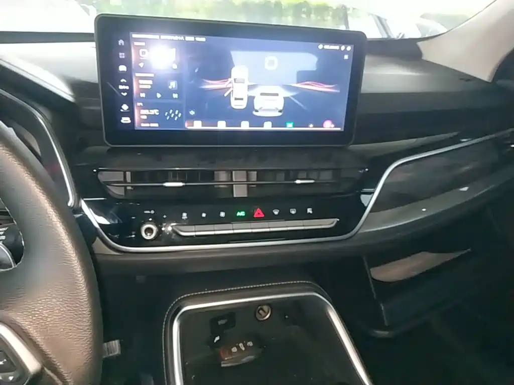 Photo 13 - Haval H6