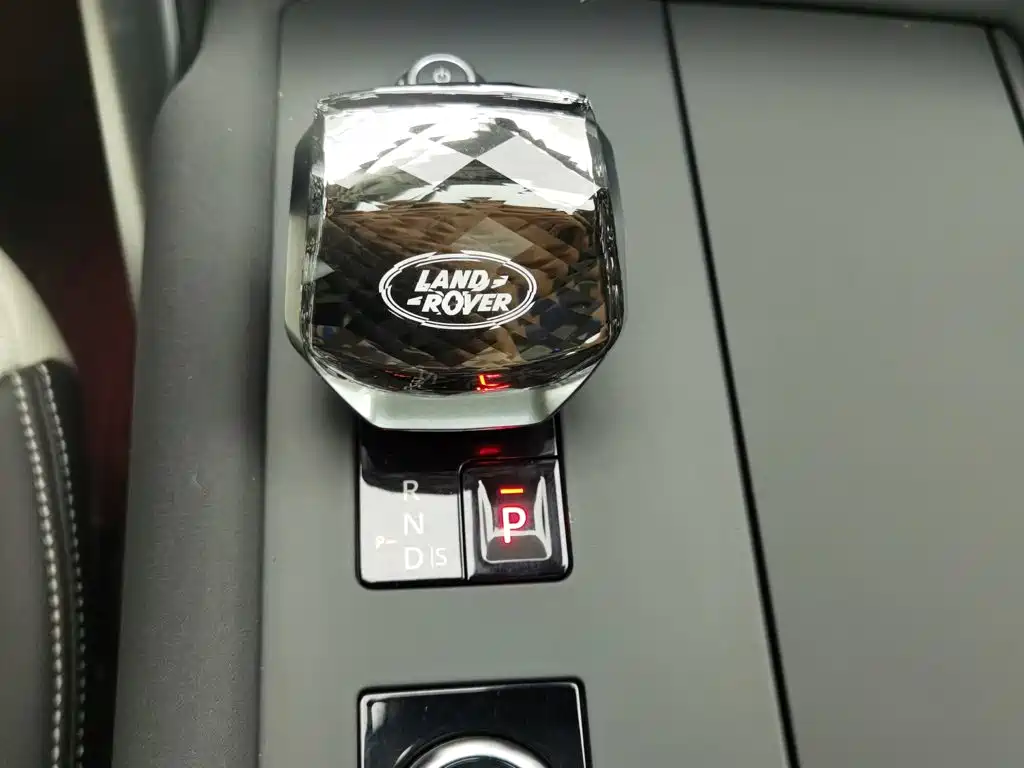 Photo 13 - Land Rover Discovery