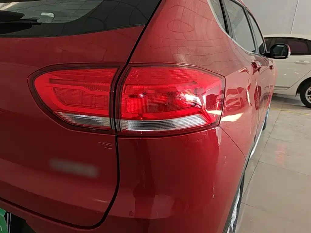 Photo 8 - Haval H2s
