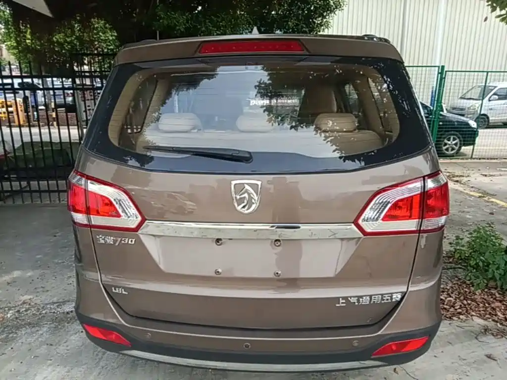 Baojun 730 2015 2015 1.8L Manual Comfort ESP Edition 7-seater