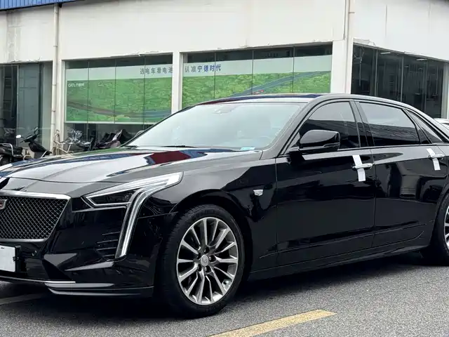 CADILLAC CT6