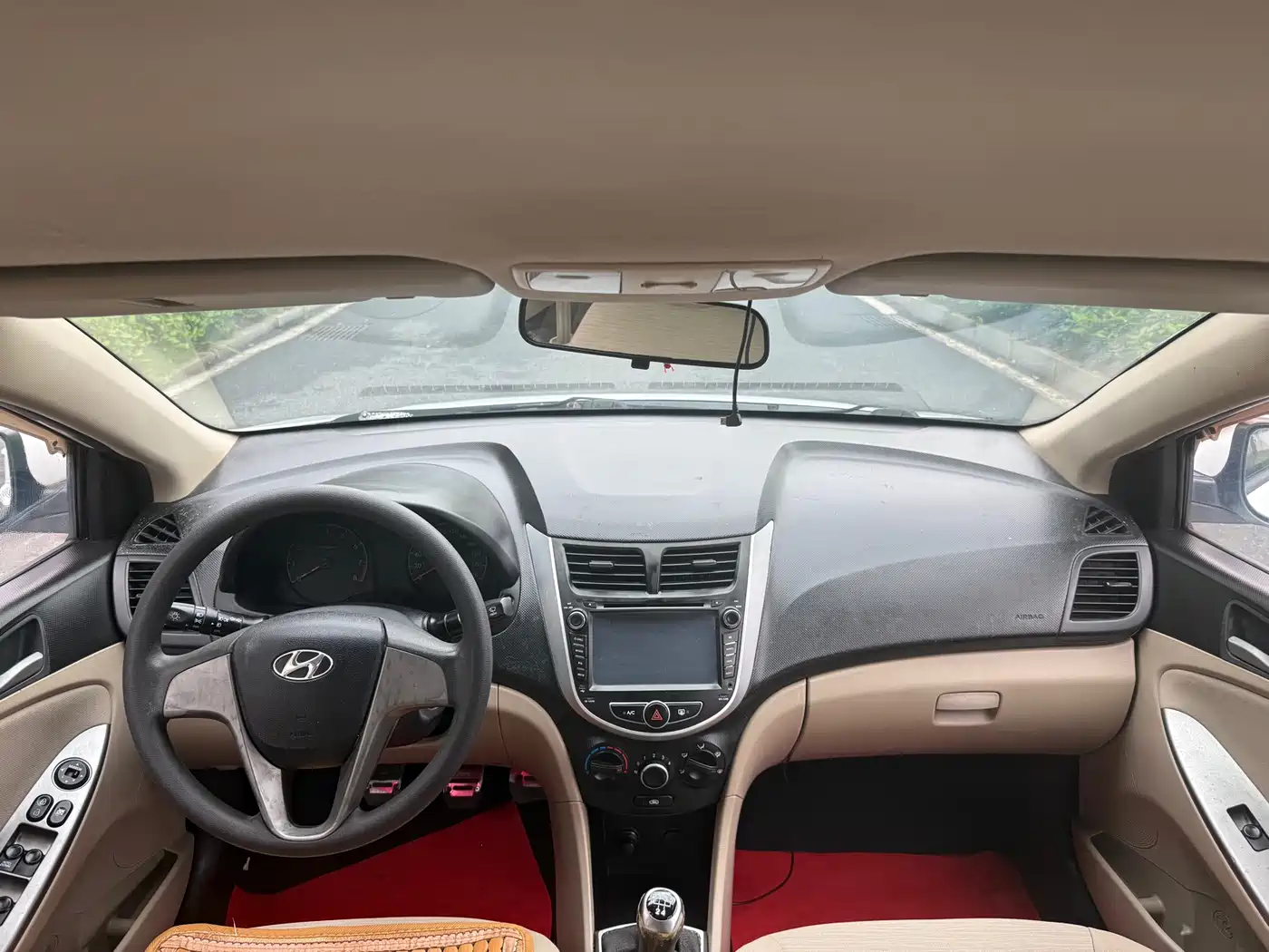 Hyundai Verna 2014 1.4L Manual Smart GLS фото 10