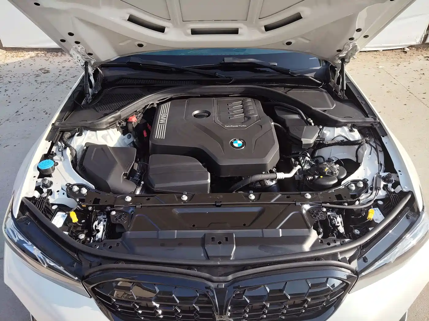 BMW 3 Series 2023 325i M Sport Package фото 16