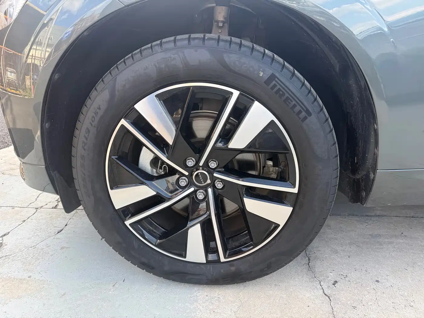 Volvo XC60 2025 2026 B5 AWD Zhiyuan Sport Edition