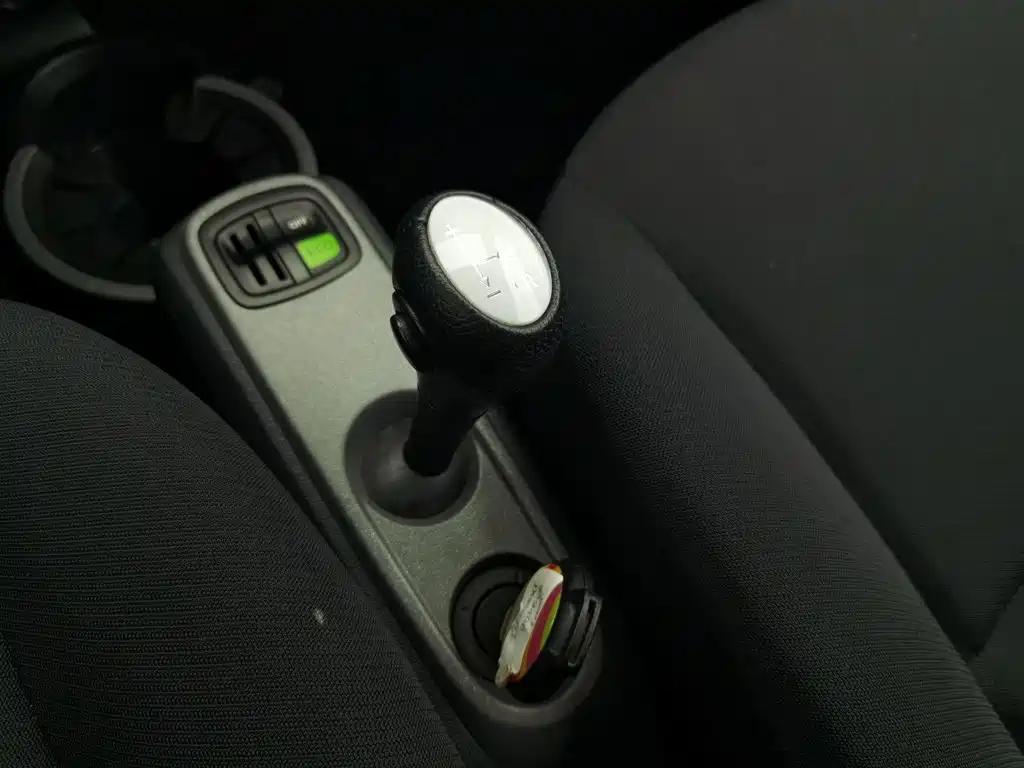 smart fortwo 2013 2012 1.0 MHD Hardtop Standard