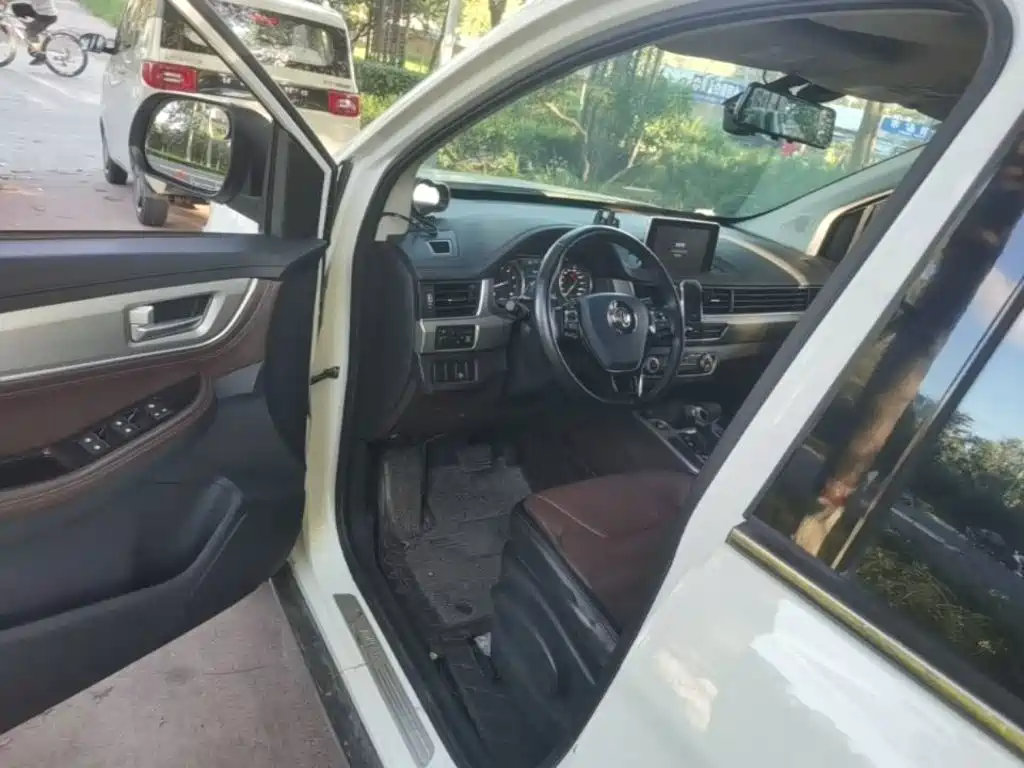 Dongfeng Fengxing Jingyi X6 2017 2017 Power Series 1.5T CVT Premium