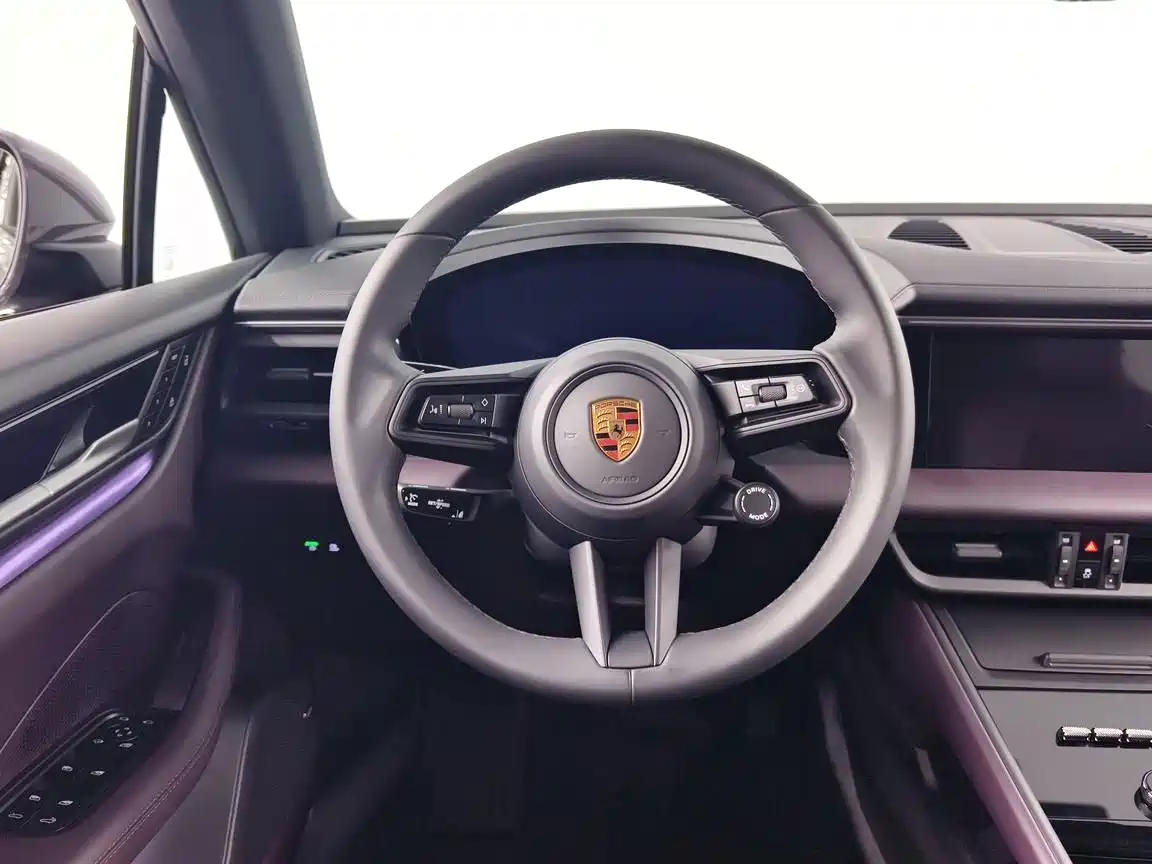 Porsche Macan EV 2025