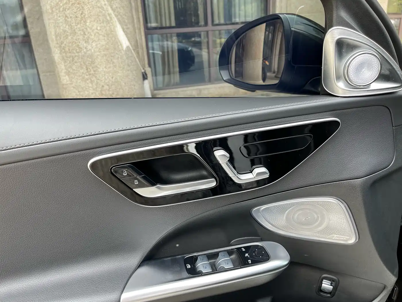 Mercedes-Benz C-Class 2023 Facelift C 260 L Sport Edition фото 15