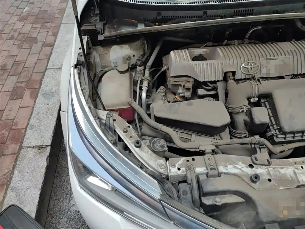 Toyota Corolla 2017 Facelift Hybrid 1.8L E-CVT Leading Edition фото 22
