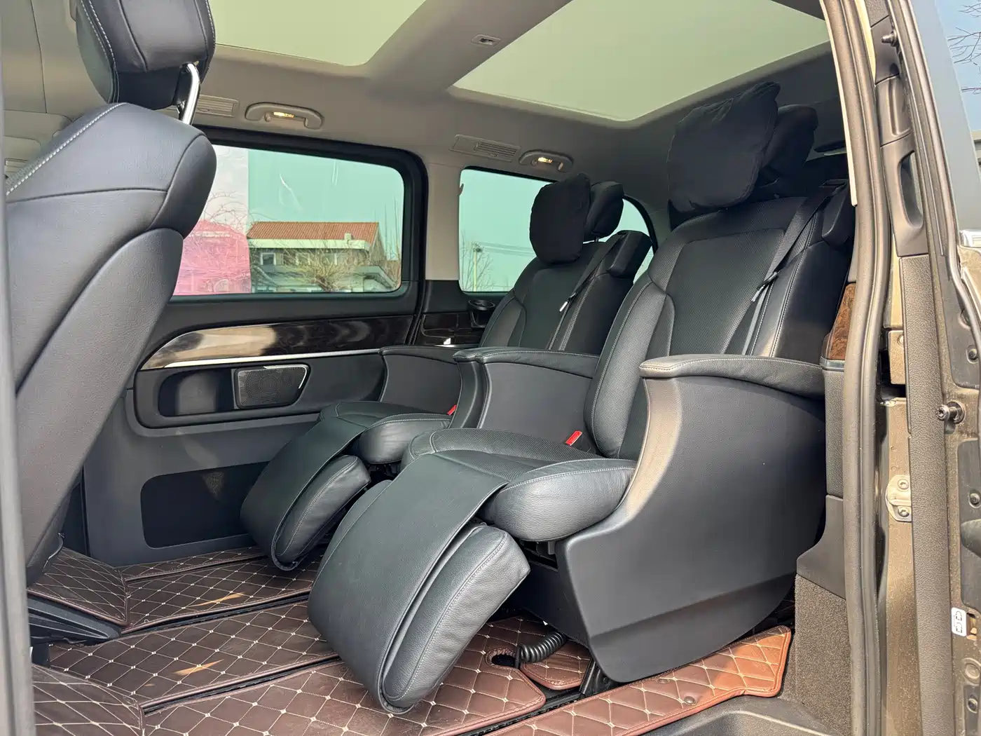 Mercedes-Benz V-Class 2018 V 260 Premium Edition China V фото 11