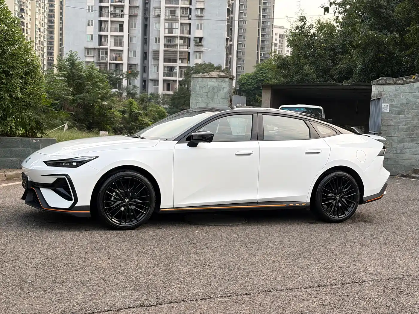 Changan UNI-V 2026 2025 1.5T 500Bar Premium Sport Model