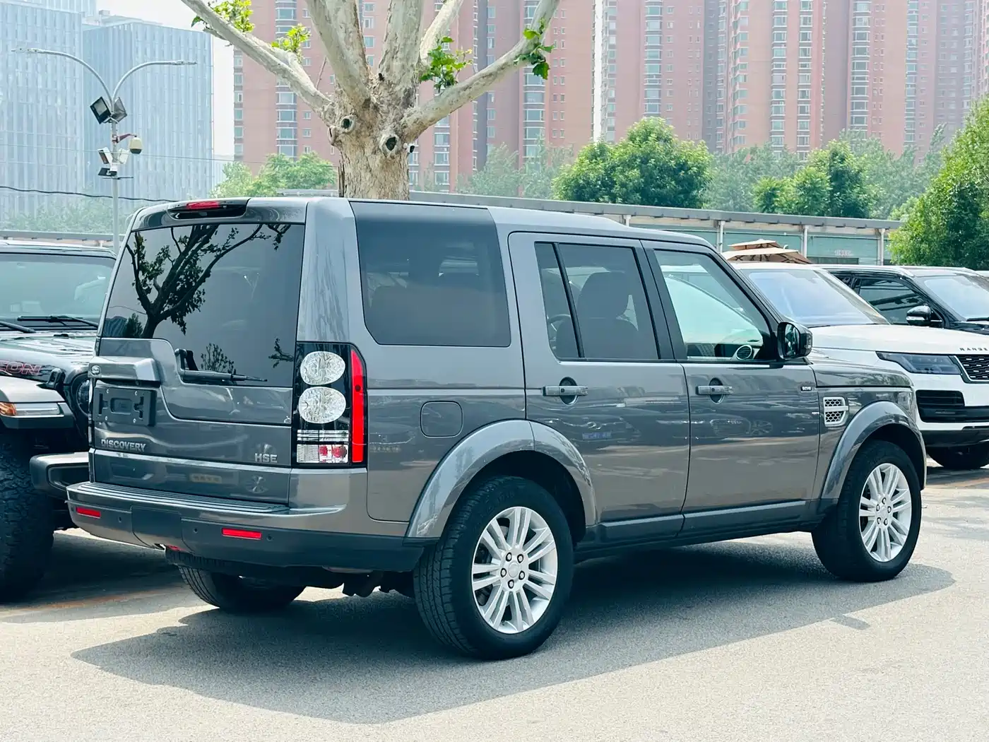 Land Rover Discovery 2016 3.0 SC V6 HSE фото 4