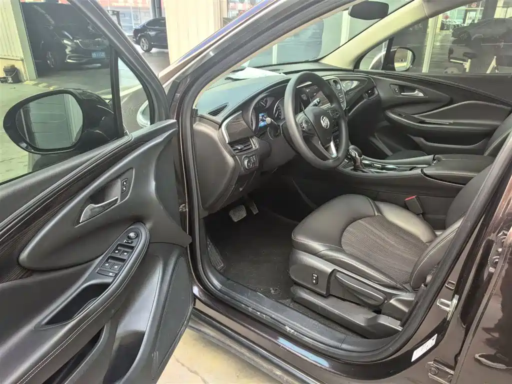 Buick Envision Plus 2020 20T FWD Leading фото 9