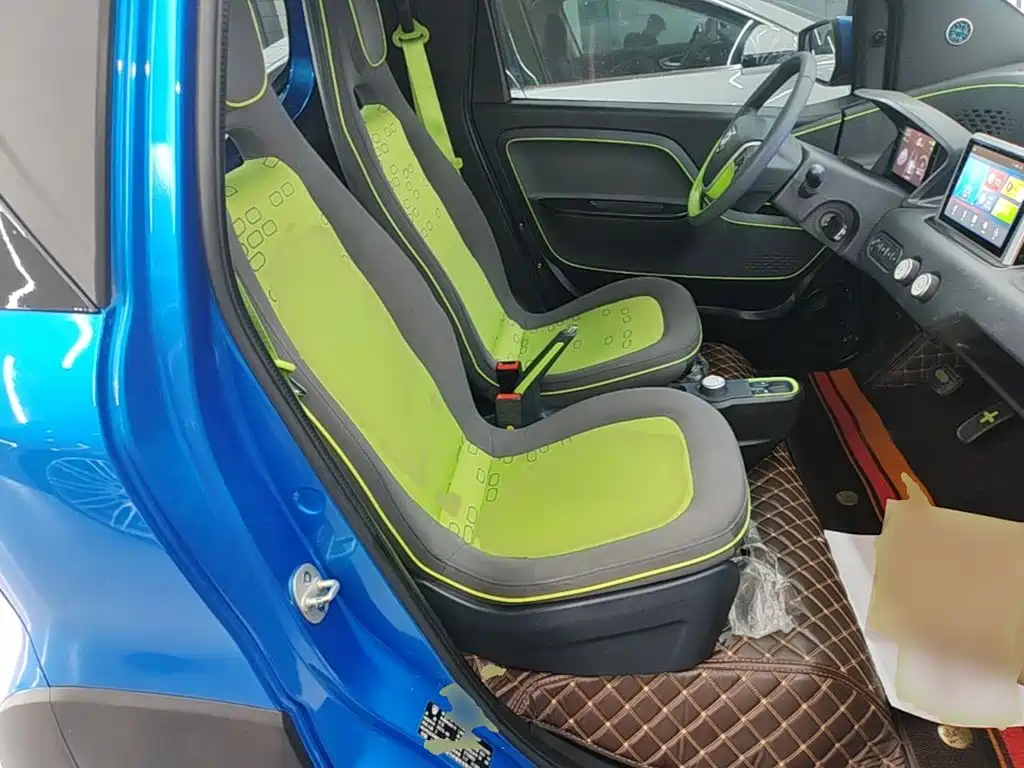 Фото 25 - Baojun E100