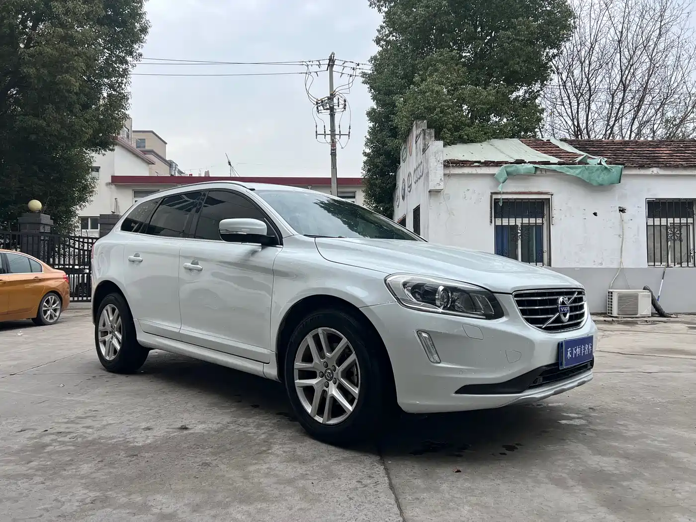 VOLVO XC60