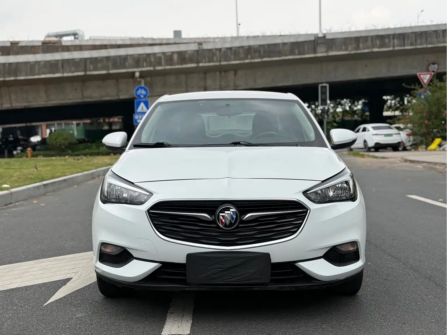 Фото 2 - Buick Excelle