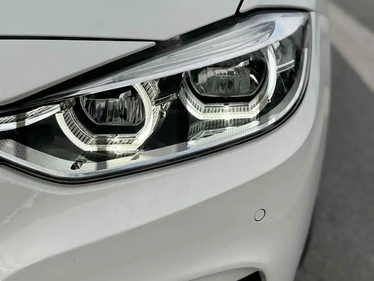 BMW 3 Series 2018 320i M Sport Package фото 3