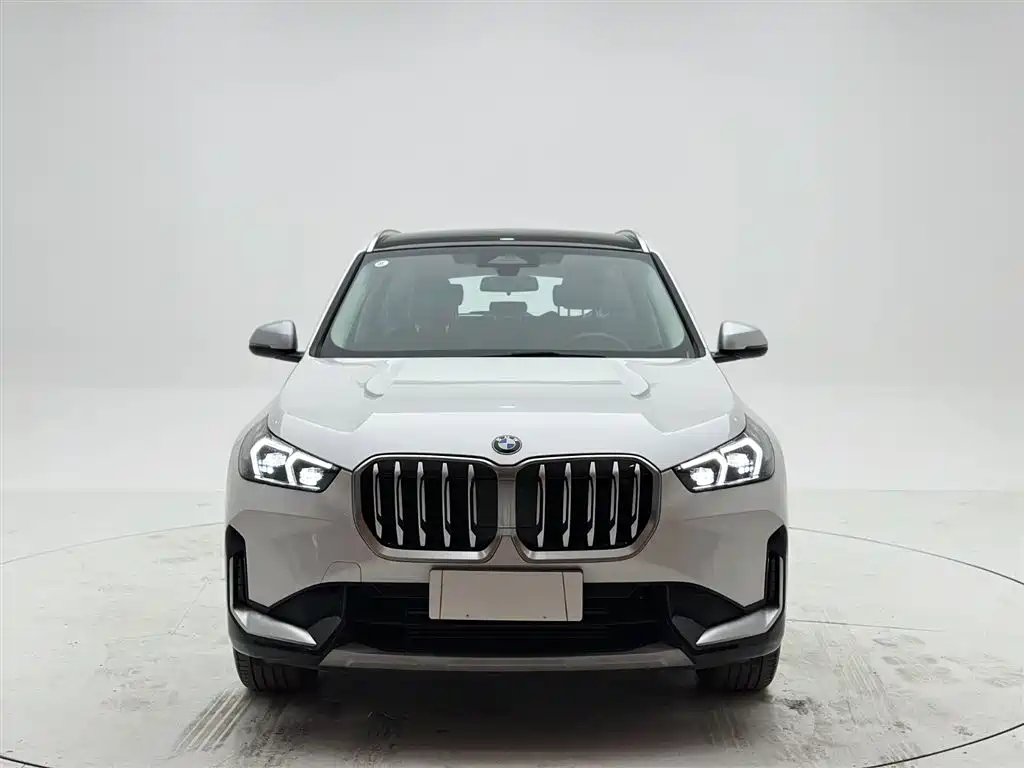 BMW X1 2023 sDrive20Li X Design Package фото 2