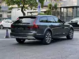 Фото 4 - Volvo V90