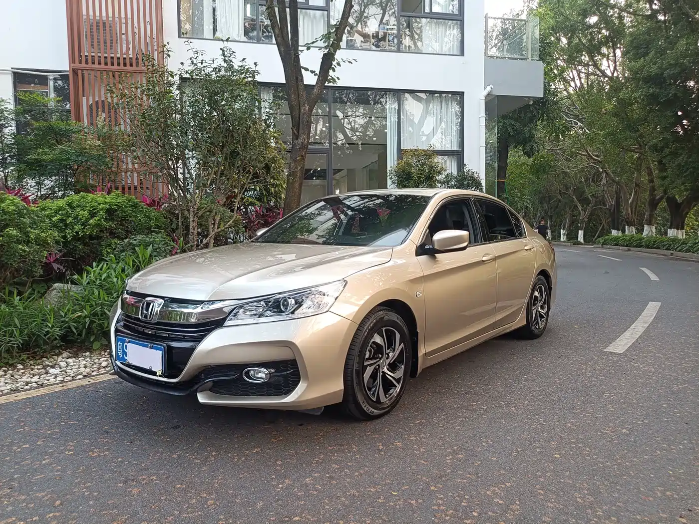 Фото 1 - Honda Accord