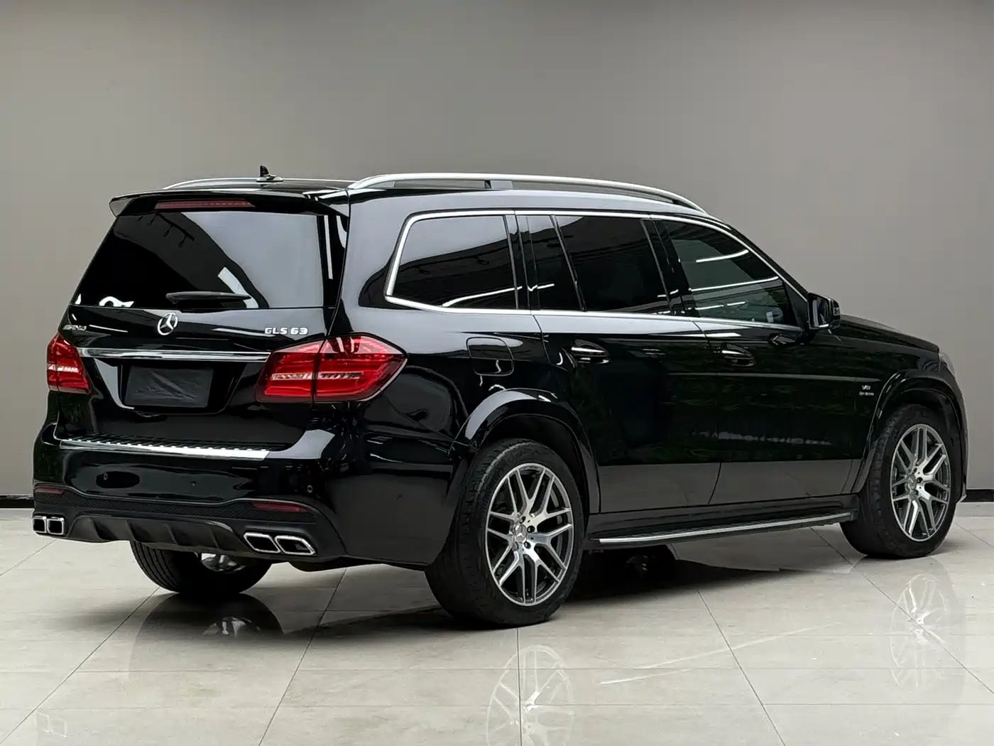 Mercedes-Benz GLS AMG 2017 AMG GLS 63 4MATIC фото 2