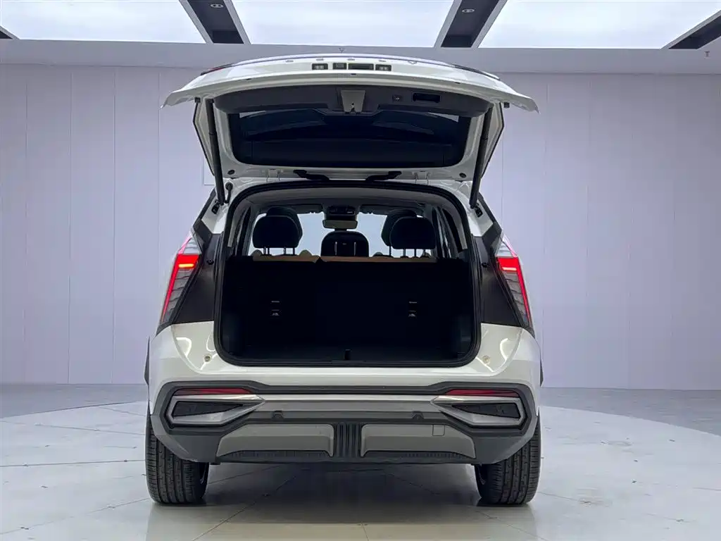 GEELY AUTOMOBILE BOYUE L