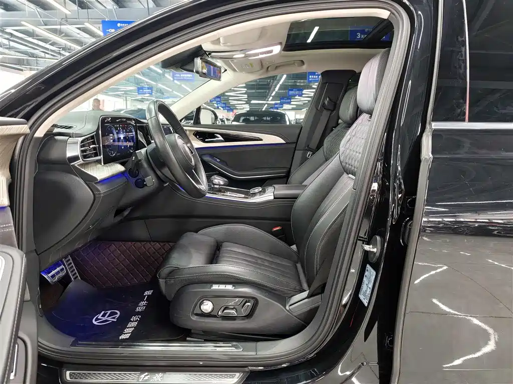 Hongqi H9 2023 2.0T Smart Connectivity Flagship Edition фото 5