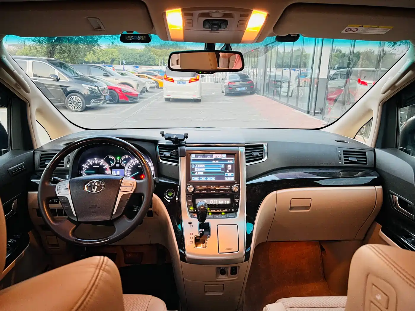 Toyota Alphard 2012 3.5L Luxury Edition фото 6