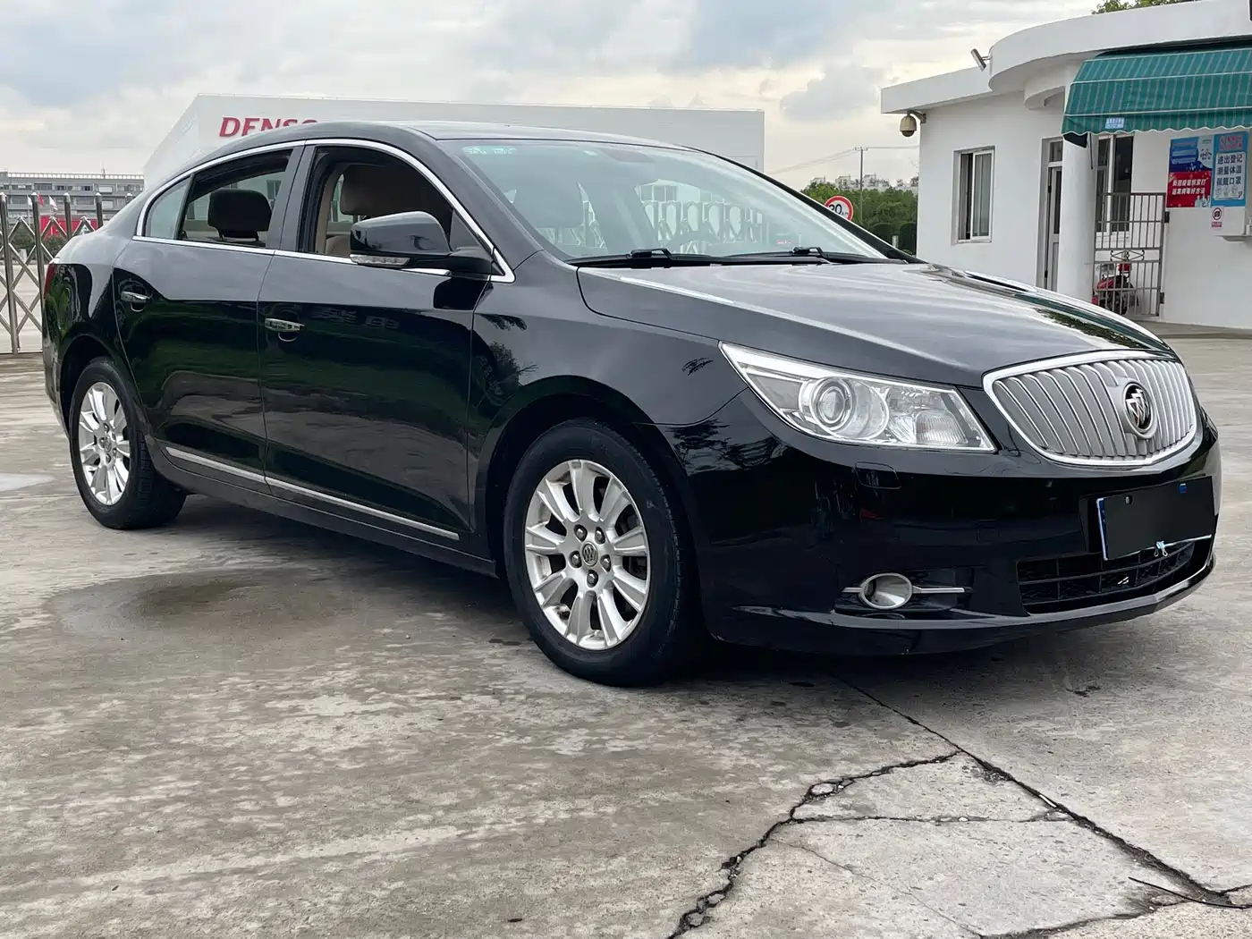 Buick LaCrosse 2011 2.4L SIDI Premium Edition фото 3