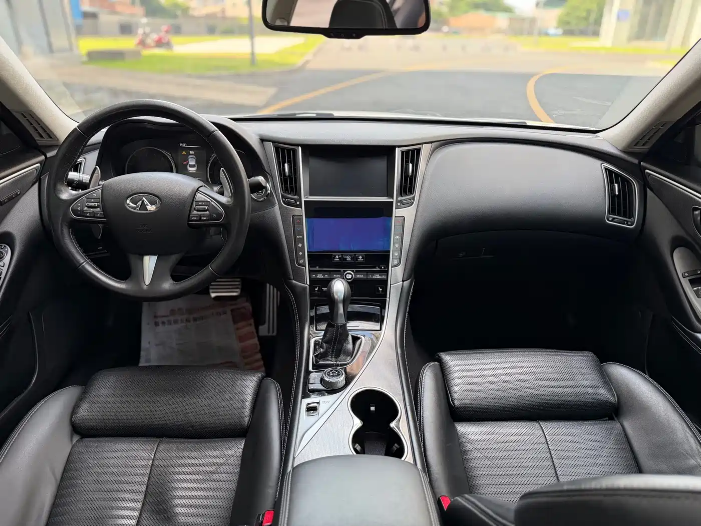 Infiniti Q50 2015 2014 3.7L Luxury Sport