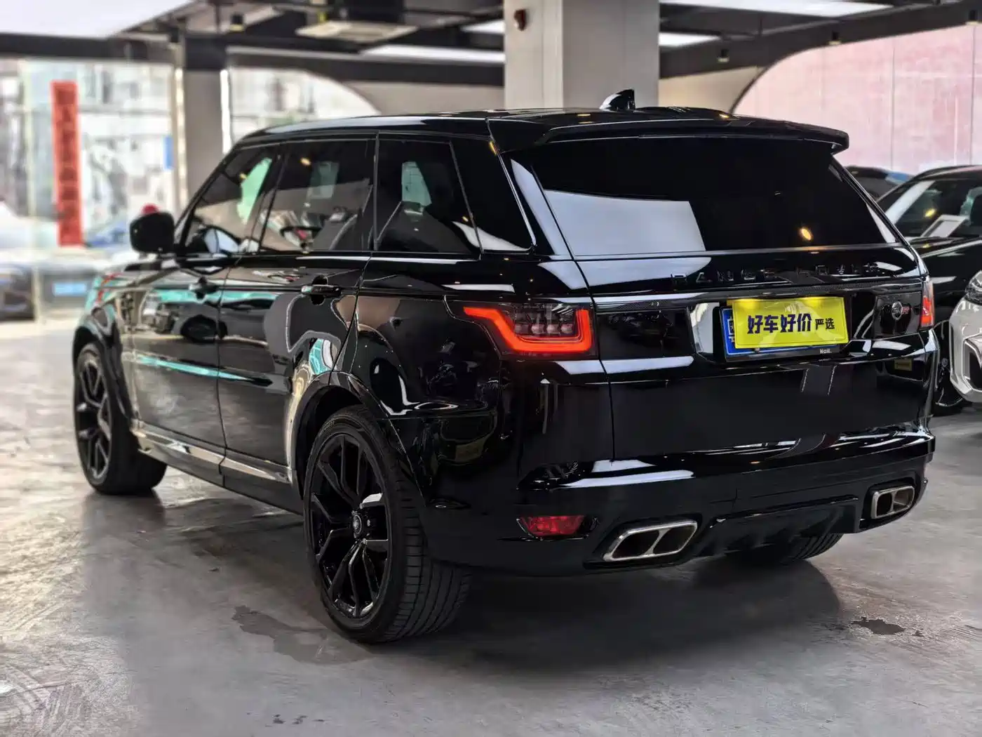Land Rover Range Rover Sport 2022 5.0 SC V8 SVR фото 6