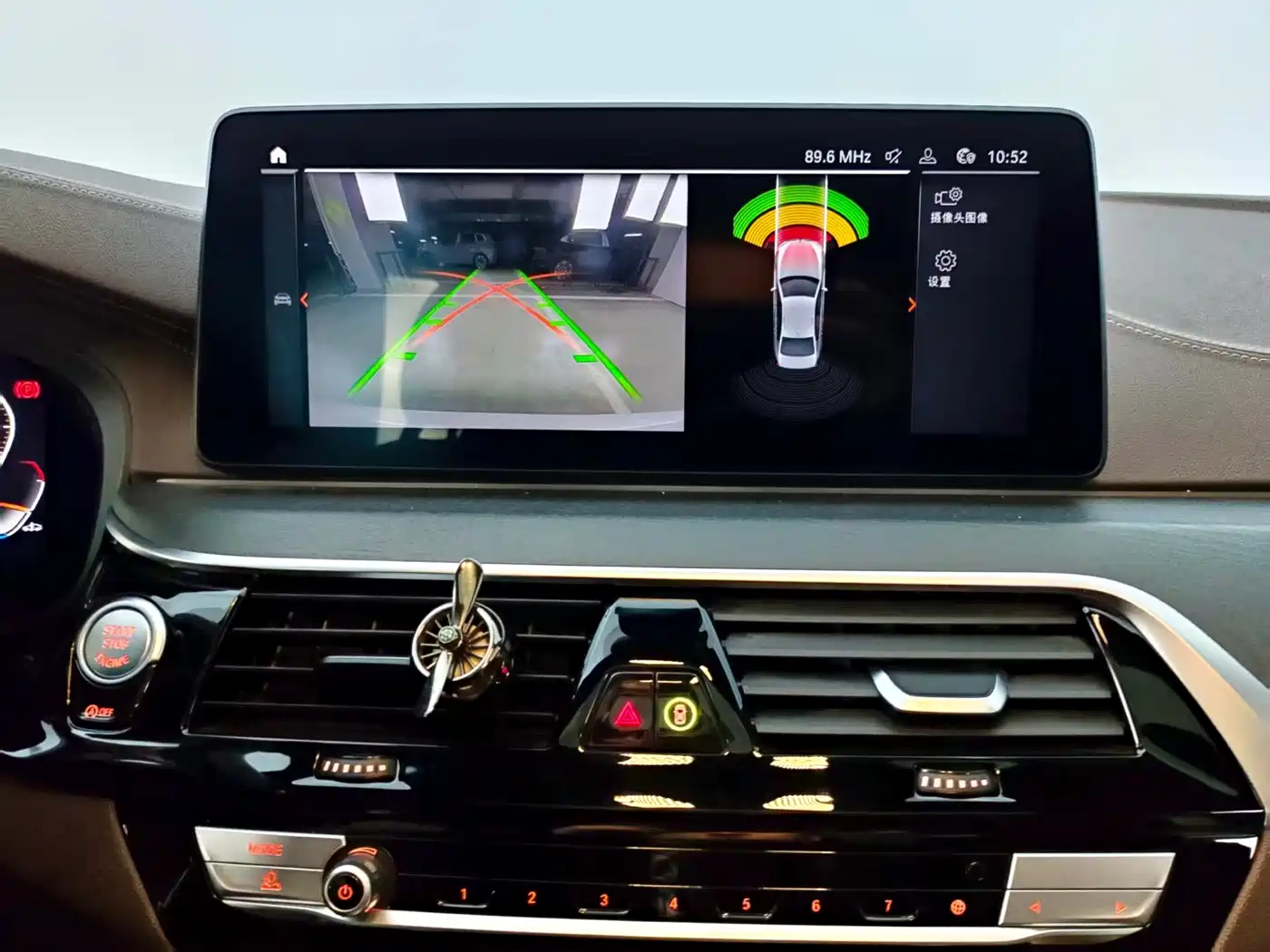 BMW 5 Series 2021 530Li Leading M Sport Package фото 12