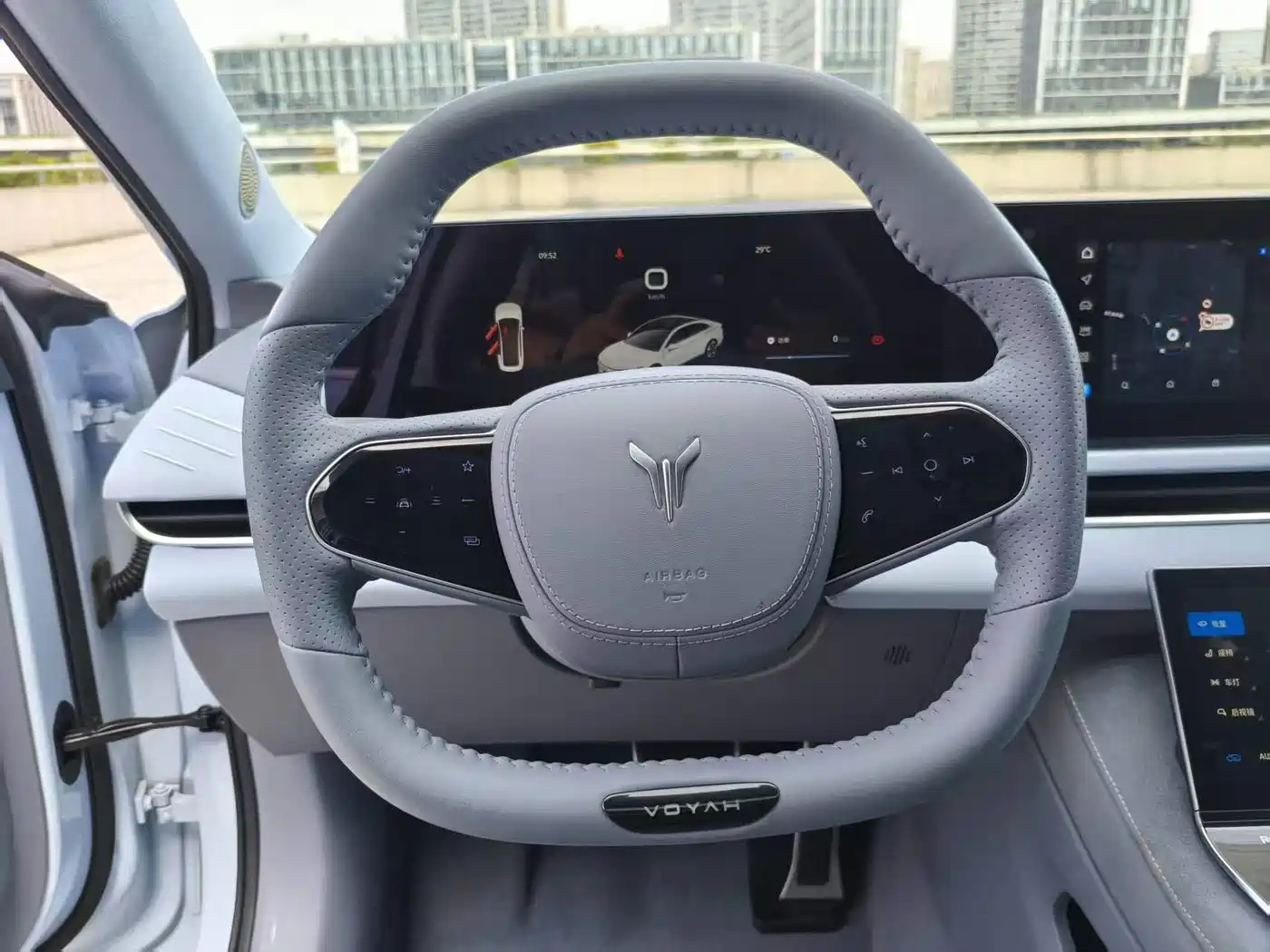 Voyah Passion 2023 2023 4WD Flagship Edition