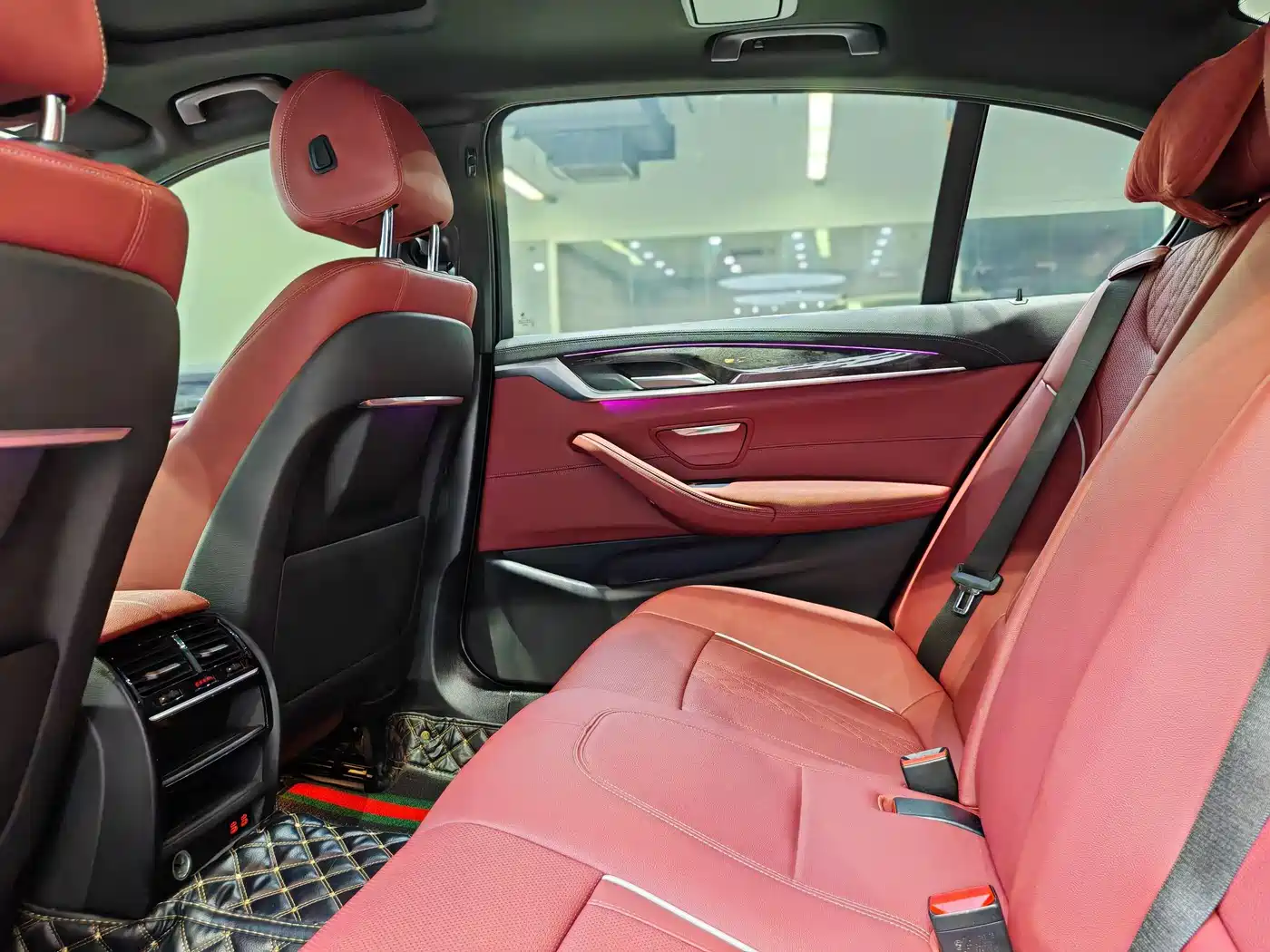 BMW 5 Series 2019 530Li Leading M Sport Package фото 9