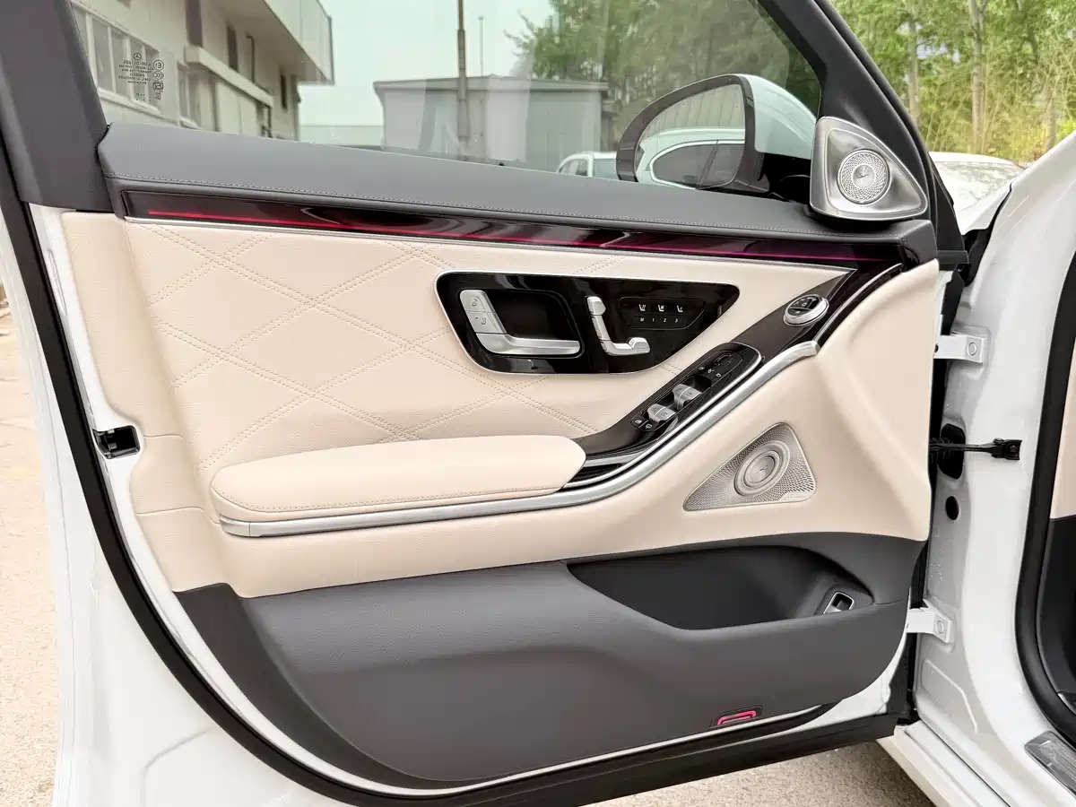 MERCEDES-BENZ MAYBACH S-CLASS