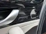 Фото 8 - Geely Monjaro