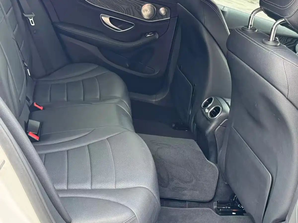 Mercedes-Benz C-Class 2015 C 180 L Sport фото 5
