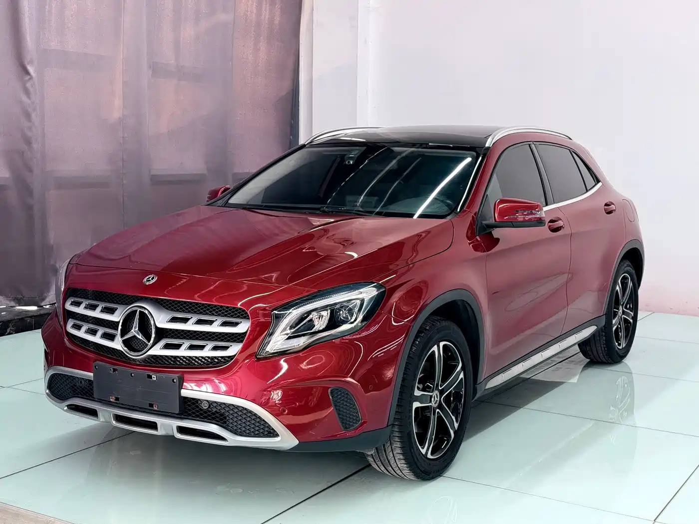 Mercedes-Benz GLA 2018 GLA 200 Fashion фото 2