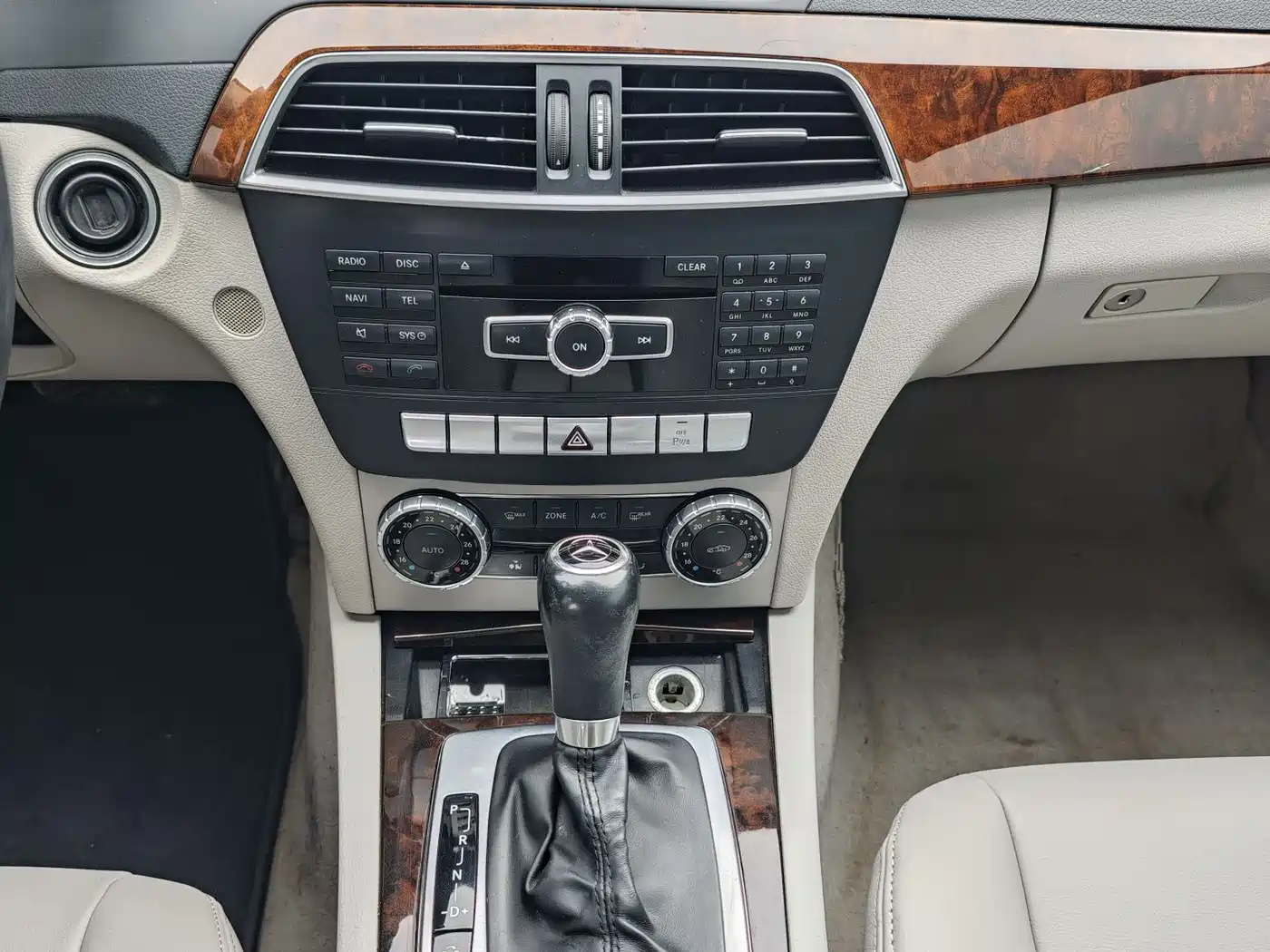 Mercedes-Benz C-Class 2013 C 260 Elegance Grand Edition фото 7