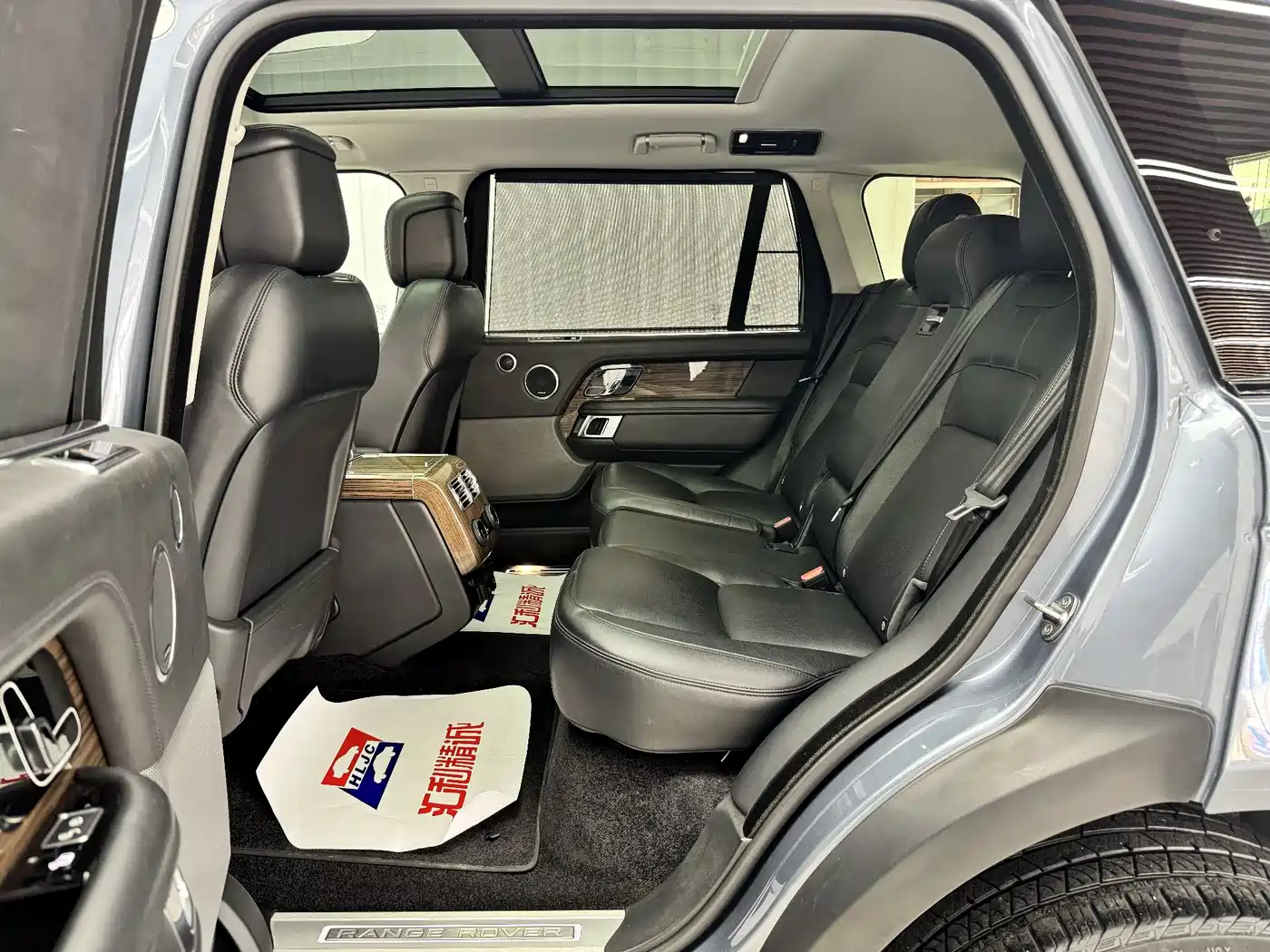 Land Rover Range Rover 2018 3.0 SC V6 Vogue SE Genesis Extended Edition фото 9