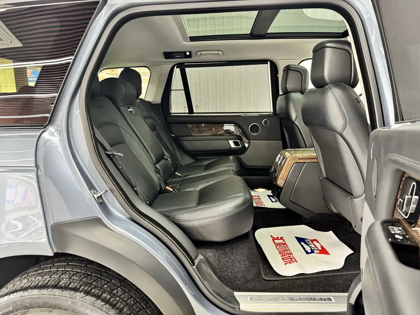Land Rover Range Rover 2018 3.0 SC V6 Vogue SE Genesis Extended Edition фото 18