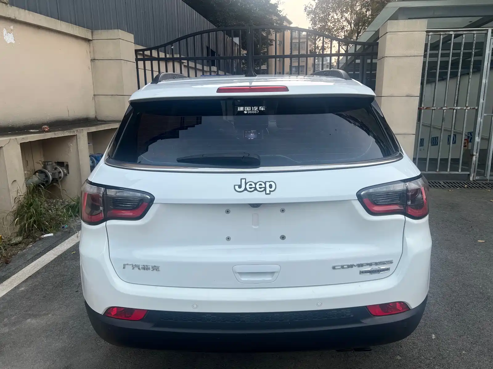 Фото 3 - Jeep Compass