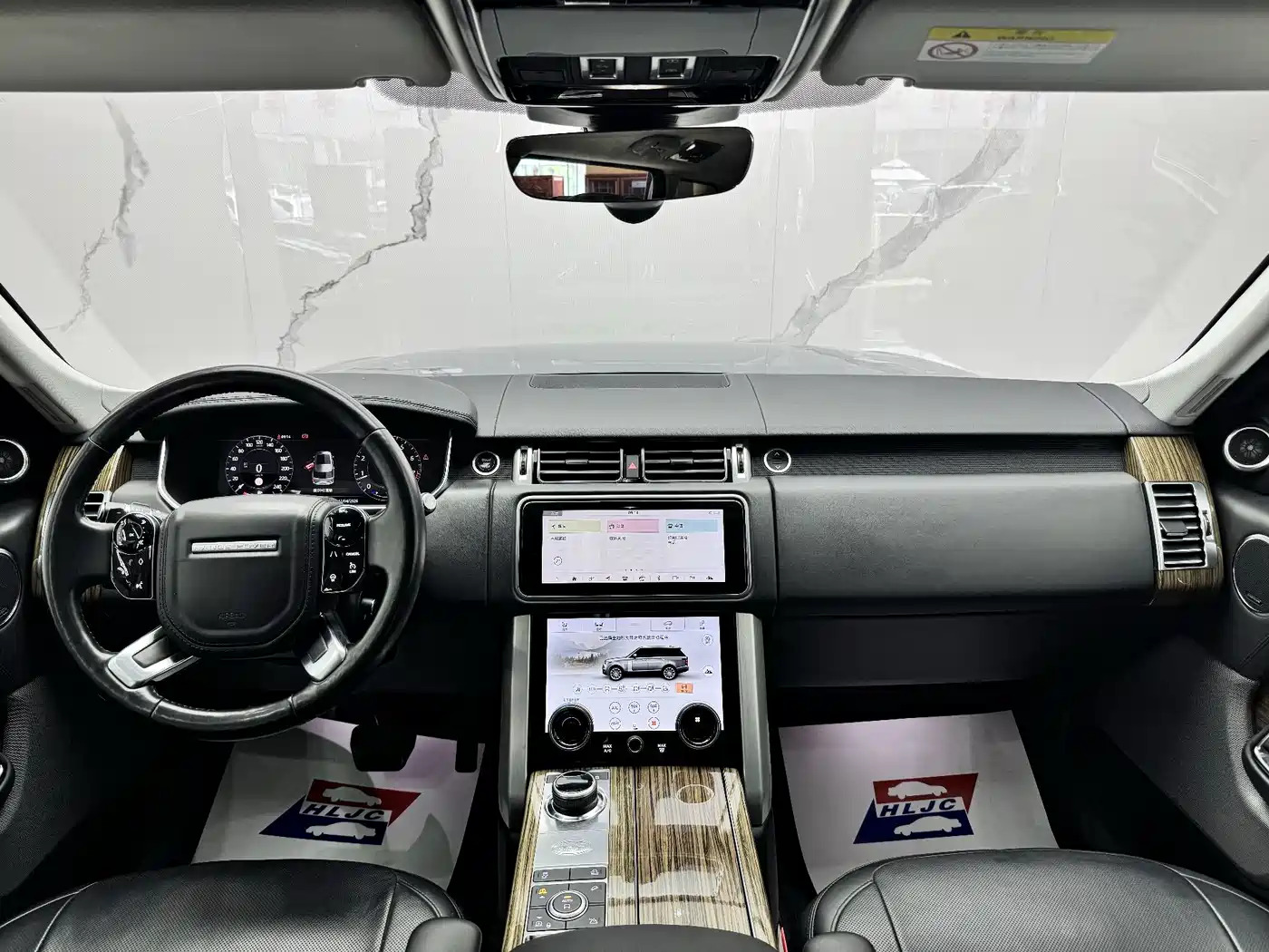 Land Rover Range Rover 2018 3.0 SC V6 Vogue SE Genesis Extended Edition фото 11