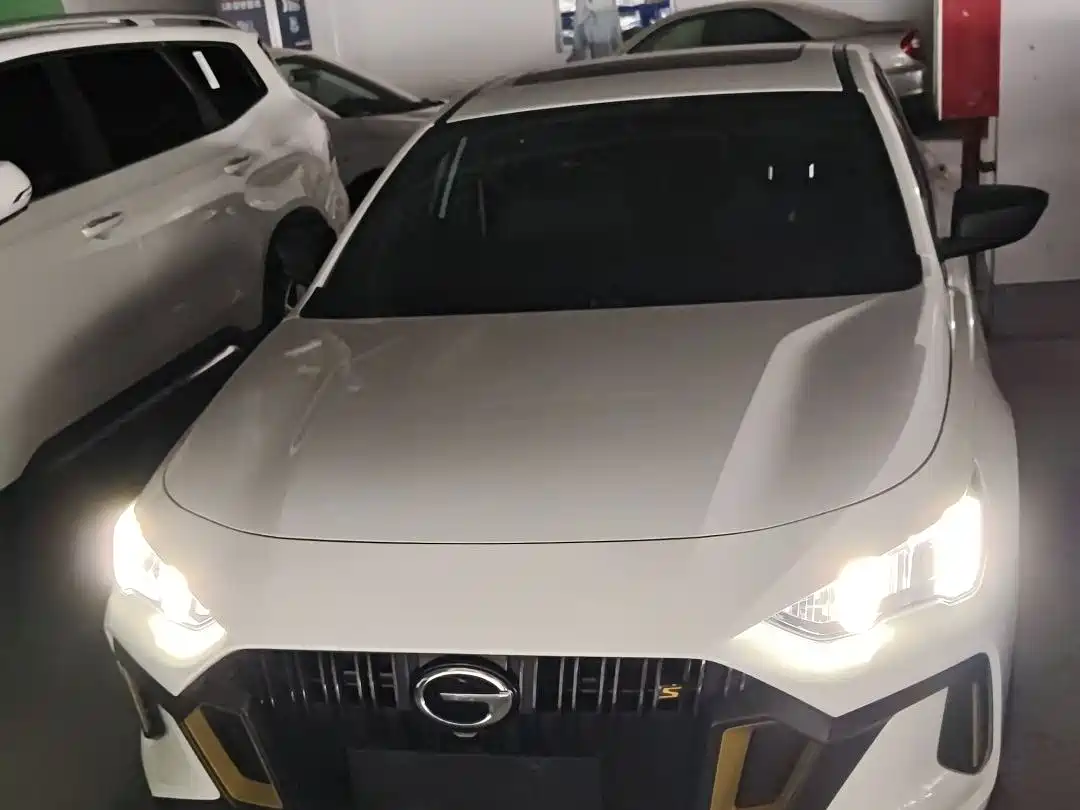 GAC Trumpchi Trumpchi Emkoo 2023 270T DCT J15 Edition фото 2