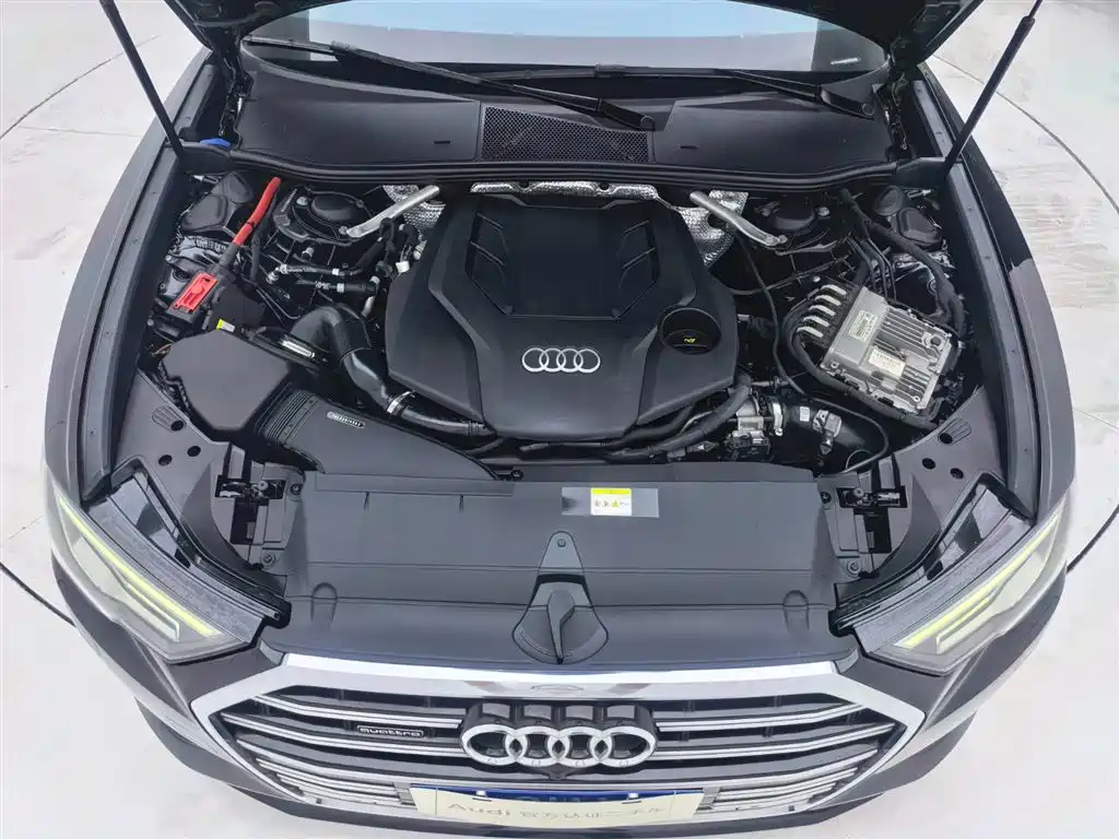 Audi A6L 2023 55 TFSI quattro Exclusive Elegance фото 26
