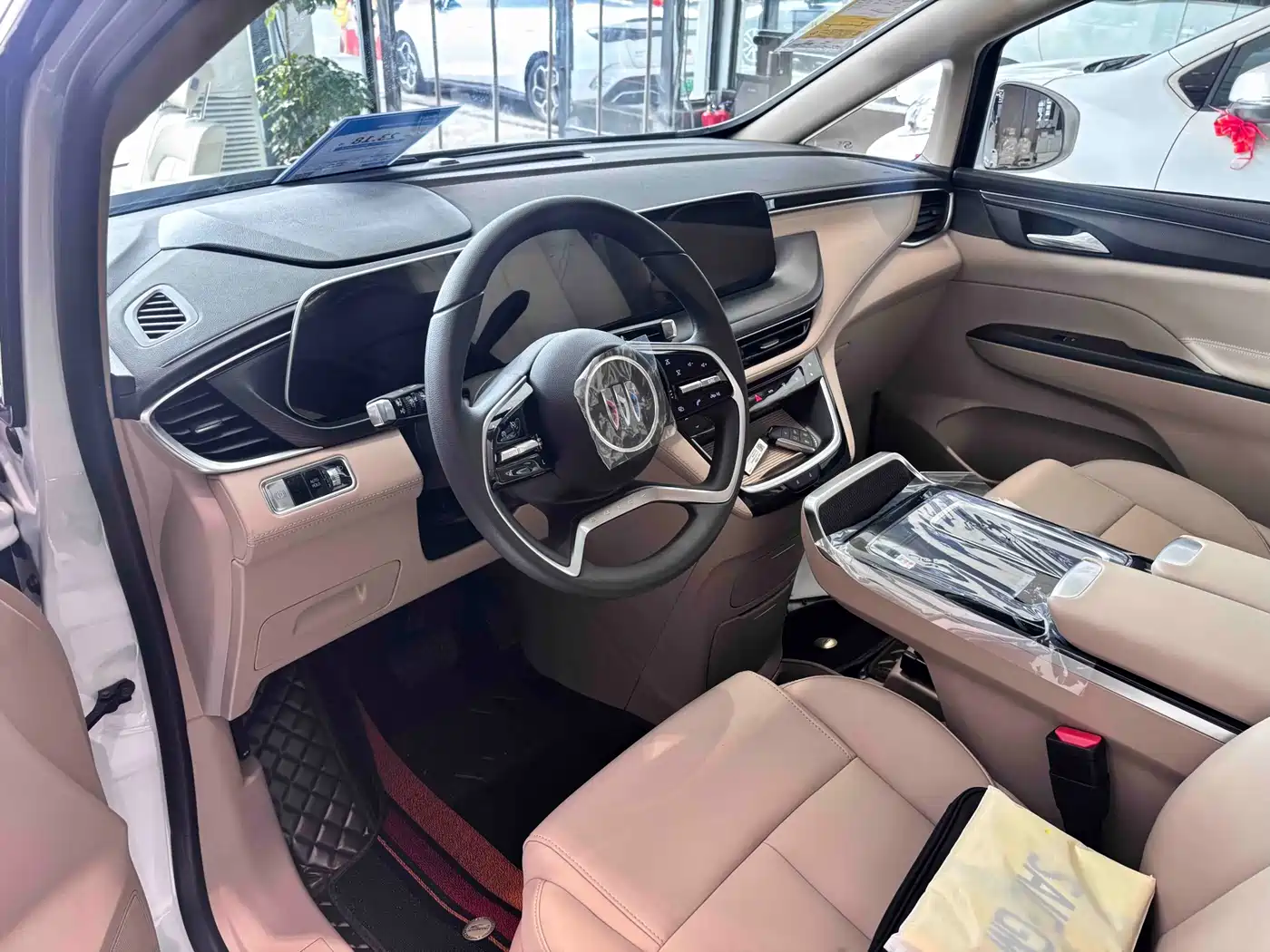Buick GL8 2025 Land Business Class Comfort DG Edition фото 16